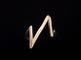 Сребърен дамски пръстен, 2.39гр. ,Бургас